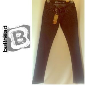 🍀NEW LISTING🍀 BULLHEAD VENICE🍀 JNS#0023